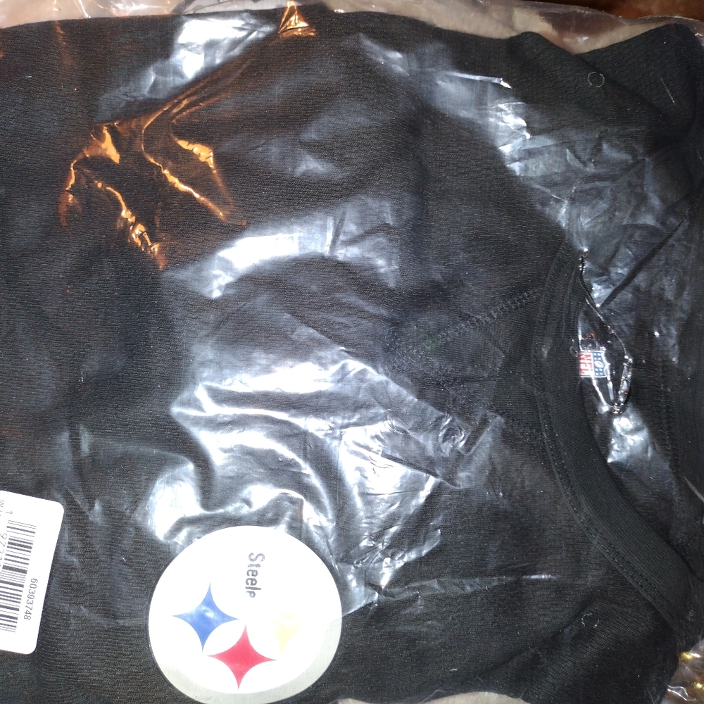 NFL Steel City Football Apparel Set - Black, White, Gold. - Picture 3 of 6